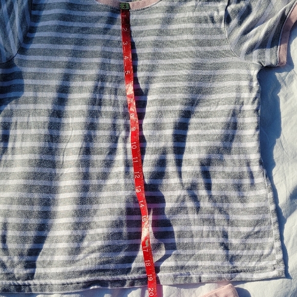 Gray and Pink Striped Women's Pajama Set Ultra Soft Shorts And Top Sz M - Picture 3 of 7